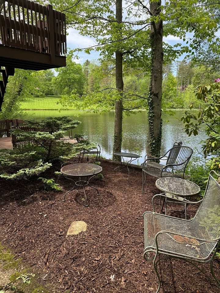 Backyard Mulch & Outdoor Living
